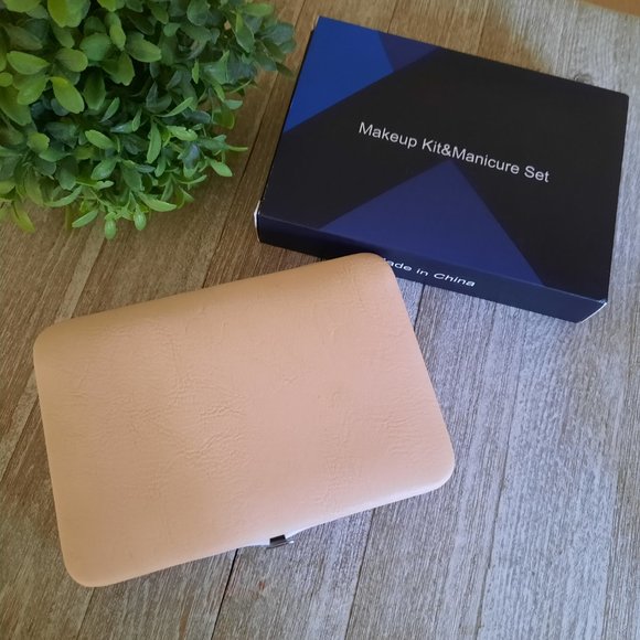 Professional Makeup Kit & Manicure Gift Set NWT! - 18 pc Rose Gold with case! - Picture 8 of 16